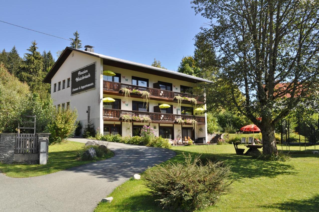 Pension & Apartments Weissbriach Exterior photo